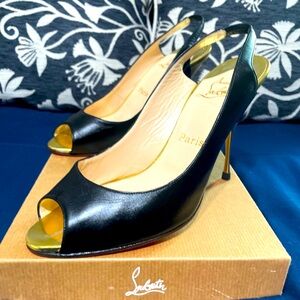 Christian LouBoutin Twistoyoyo